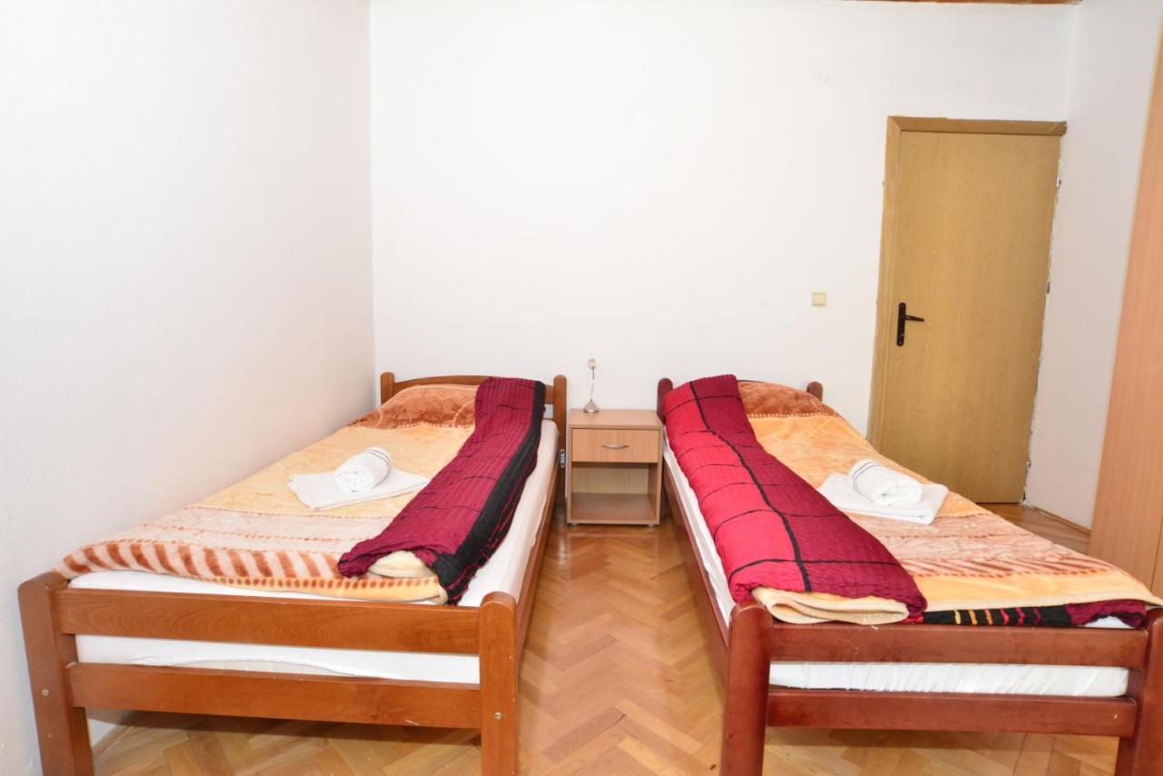 House Sarovic Tivat Exterior foto